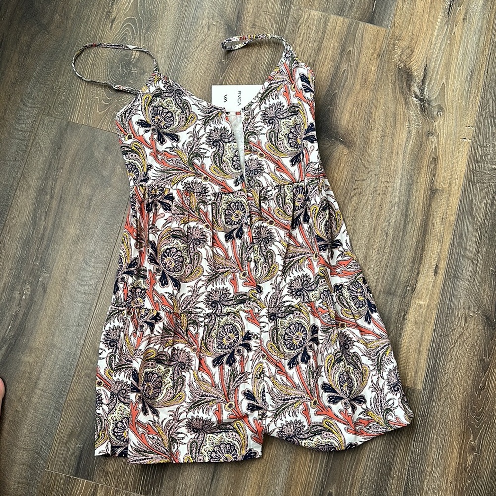 Brand new RV CA dress - Picture 2 of 2